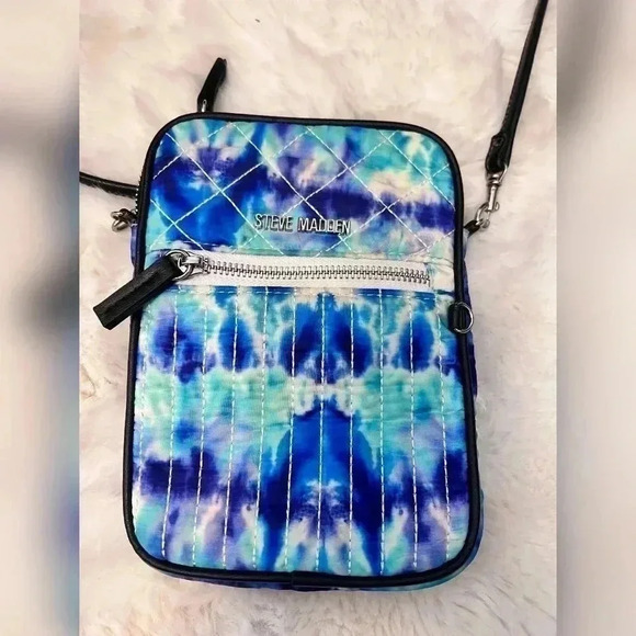Steve Madden Crossbody Wallet
Purse Tie Dye Watercolor - Picture 2 of 3